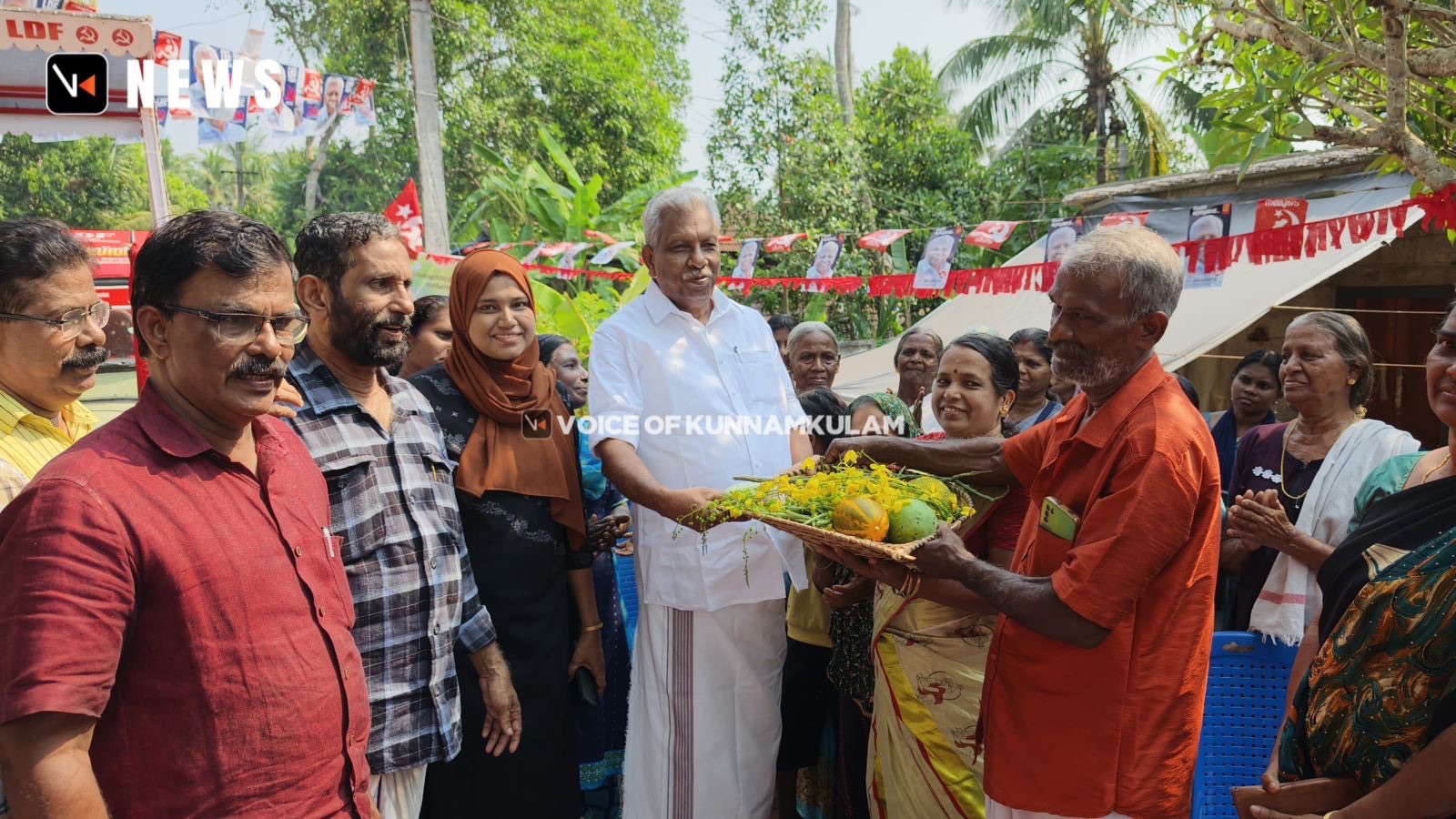 എൽ.ഡി.എഫ്‌ സ്ഥാനാർത്തി എ.സി മൊയ്തീന്‌ കടവല്ലൂരിൽ സ്വീകരണം നൽകി